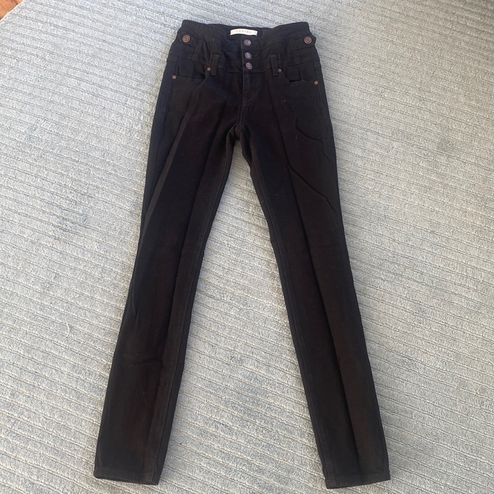 Black high waisted skinny’s size 3
